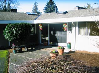 7440 Mercer Terrace Dr, Mercer Island, WA 98040