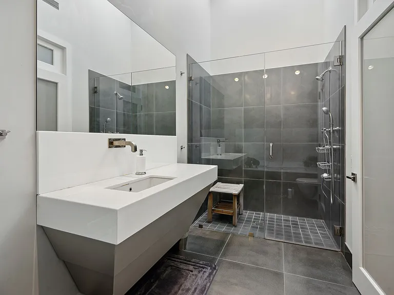 10 Leland Ln #37 — Photo 11