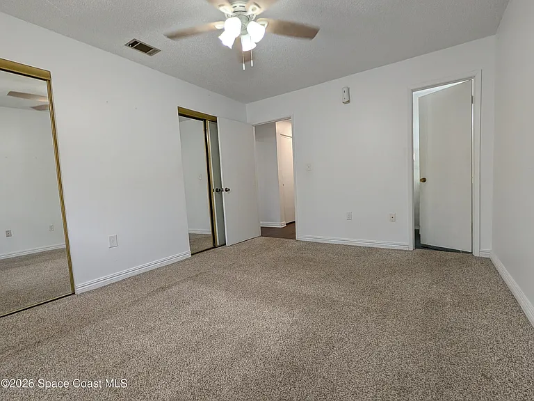 217 Bristol Ln — Photo 14