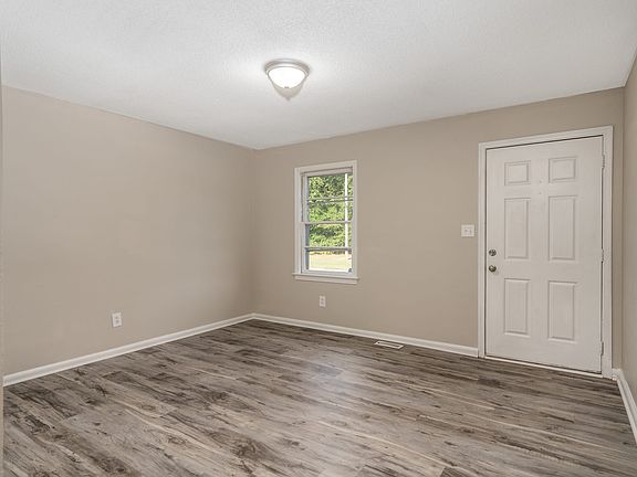 4th image of 651-677 Kingston Ave #657