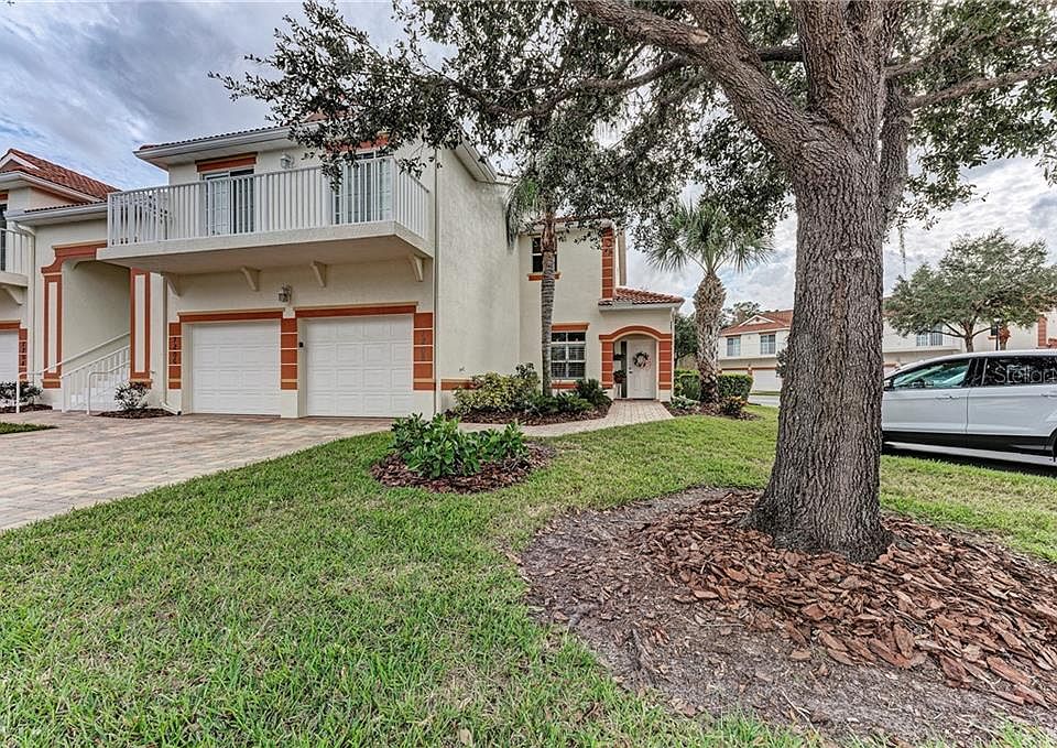 1st image of 7208 Fountain Palm Cir