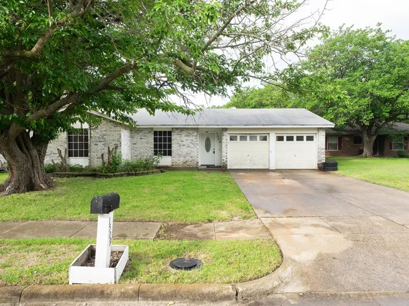 1509 Oakbrook Ct, Lancaster, TX 75134