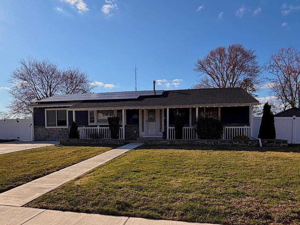 1st image of 24 Craig Dr