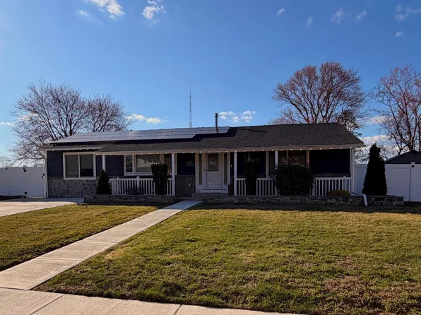 24 Craig Dr, Deptford, NJ 08096