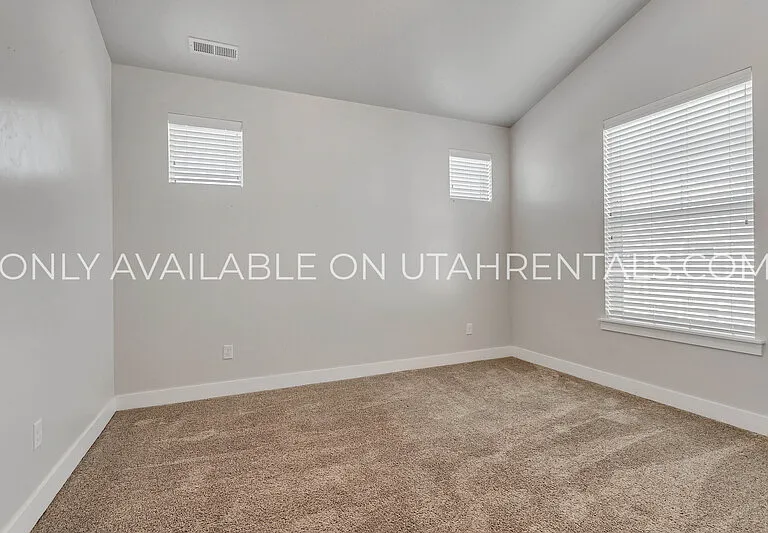 627 N Sun Peak Dr — Photo 14