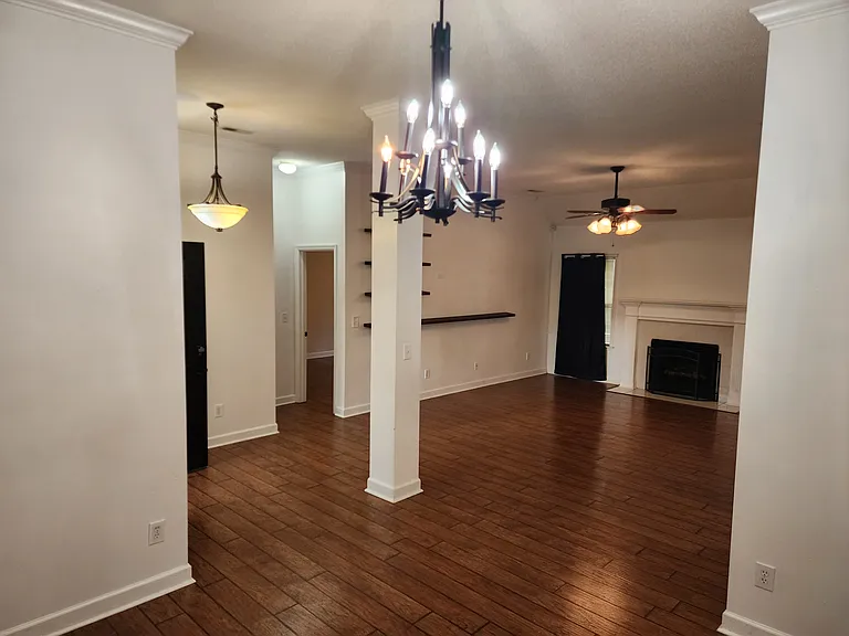 1185 Pine Grove Rd — Photo 3