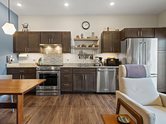 3rd image of 5 Cumberland Avenue #3