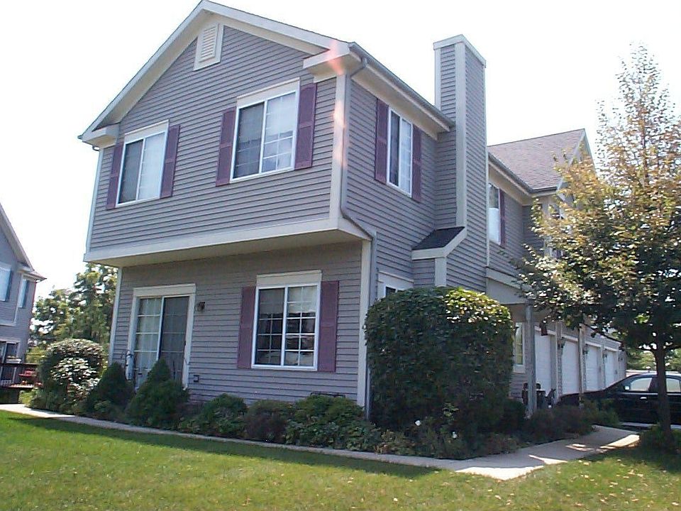 1st image of 15 Windsor Cir Unit D