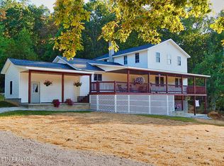176 Knepp Rd, Deer Lodge, TN 37726