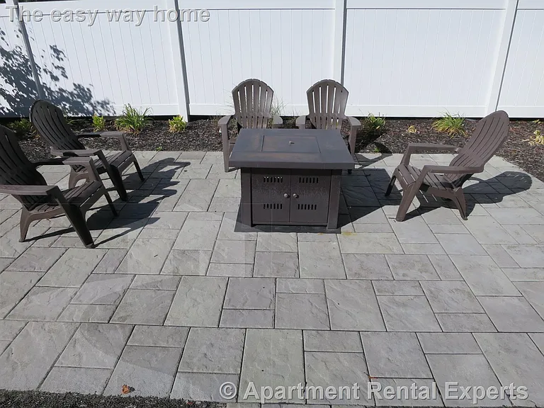 181 Winthrop St — Photo 12