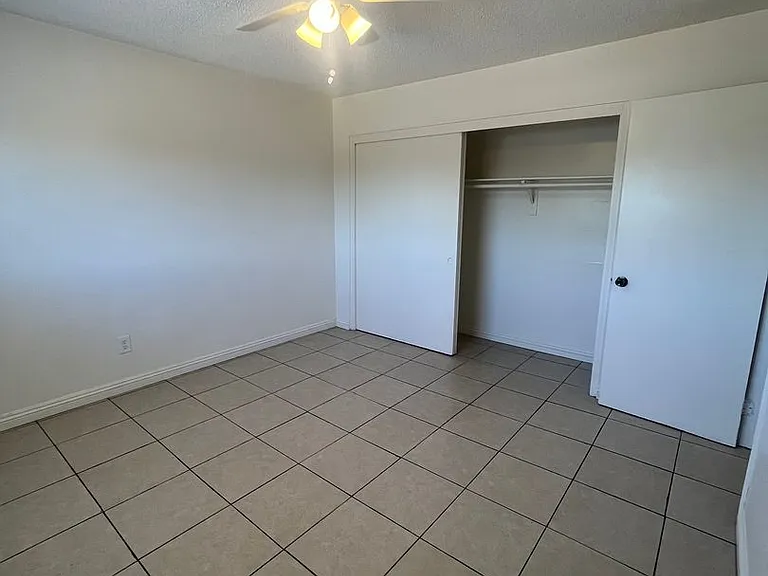 Casa Buena Apartments — Photo 14