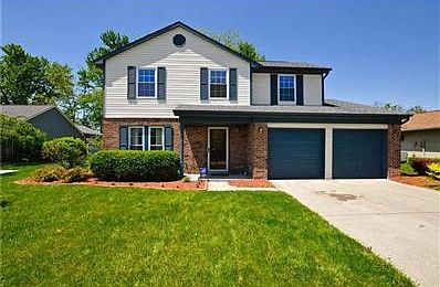 Great brick front home in Cooked Creek Heights. Fully fenced yard. 4 beds, 2.5 bath and an amazing four season sunroom. Don't miss out on this fabulous home.