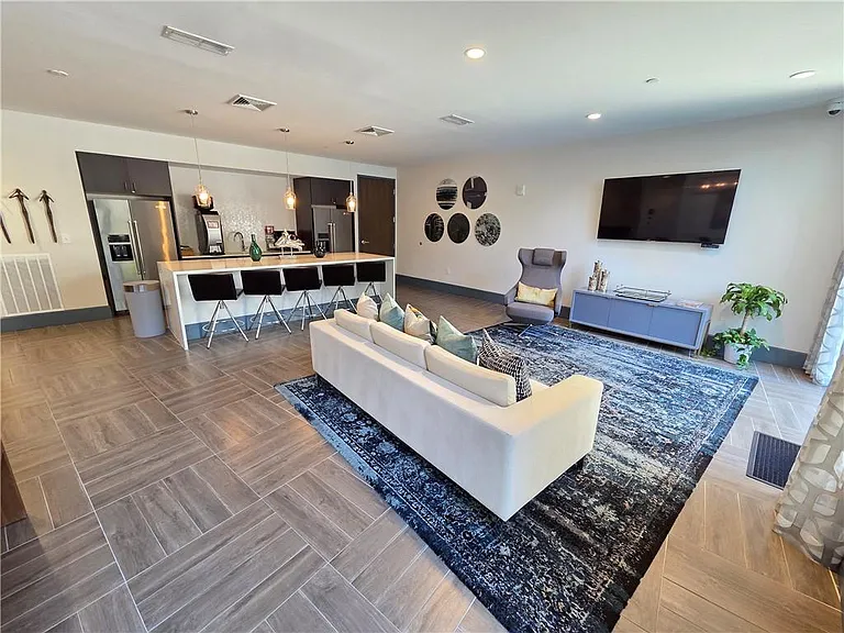 775 Juniper St NE #428 — Photo 35