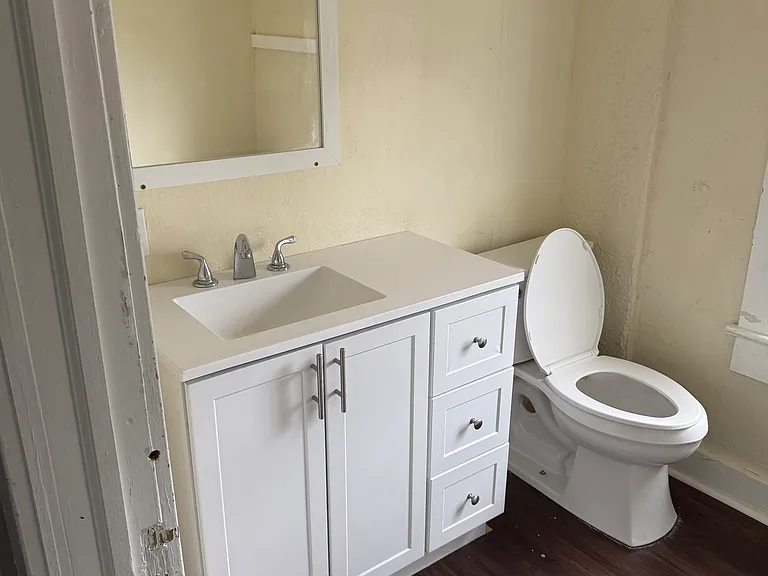 2nd floor bath