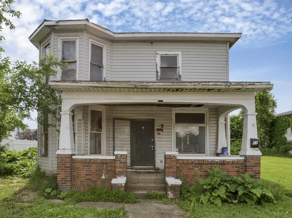 11 N Main St, Roseville, OH 43777