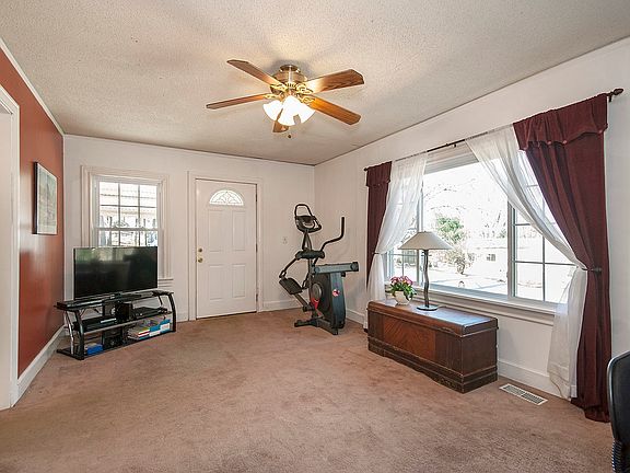 3rd image of 310 Pisgah Dr