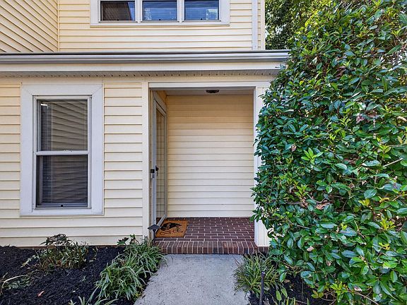 3rd image of 134 Forest Lake Dr