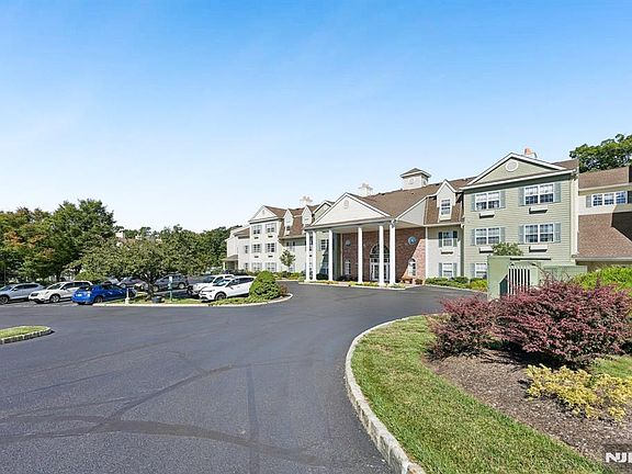 2nd image of 9225 Richmond Road #225