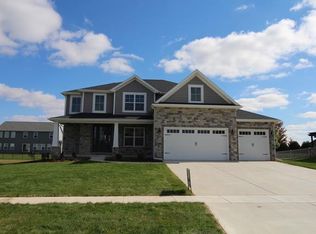 2207 Riverwoods Ln, Bloomington, IL 61705