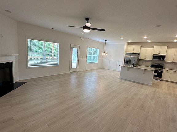5th image of 1063 Penarth Ct #76