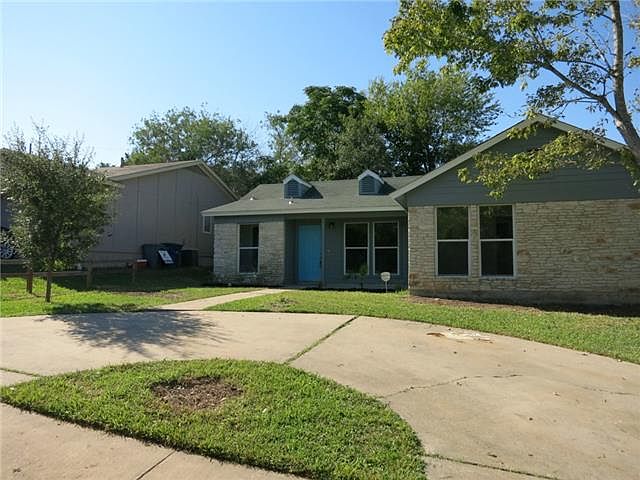 1st image of 3211 Darnell Dr