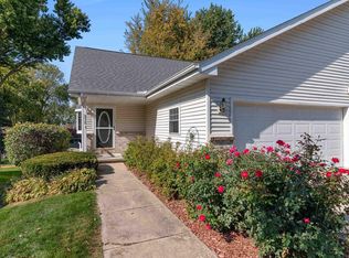 232 Cherokee Rd, Beaver Dam, WI 53916