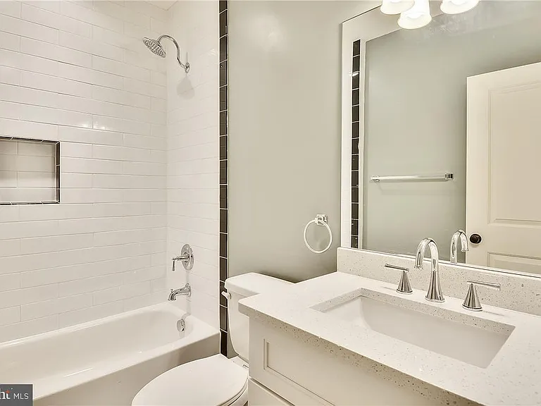 2205 N Edison St — Photo 27