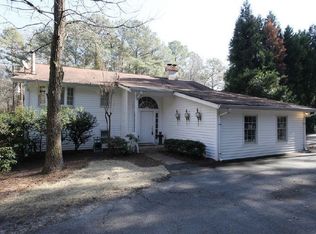 3210 Royal Oak Dr, Marietta, GA 30068