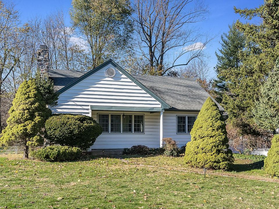 1st image of 130 Littleton Rd