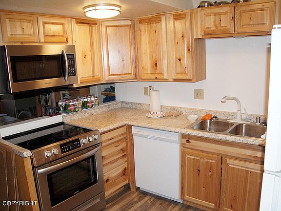 2nd image of 714 Nautilus Dr