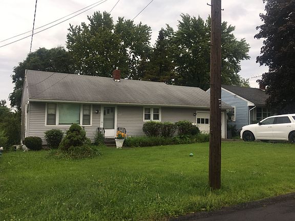 2nd image of 527 Dakin St