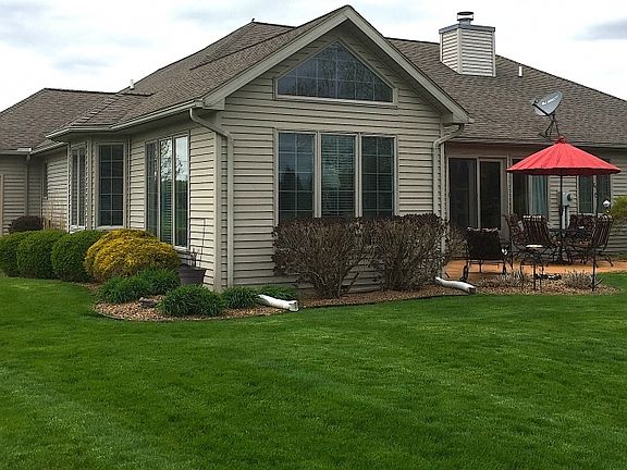 3rd image of 257 Saint Paul Dr