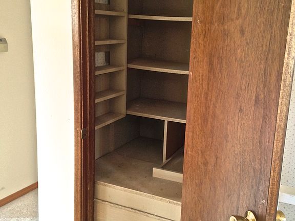2nd image of 20417 Des Moines Way S
