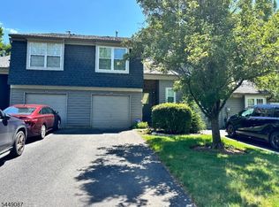 21G Andover Cir, Princeton, NJ 08540