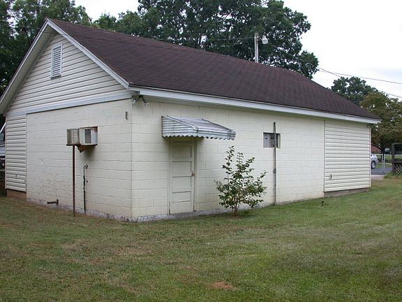 2nd image of 413 Kirksey Dr W