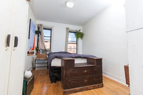 Rented by Nooklyn NYC LLC | media 58