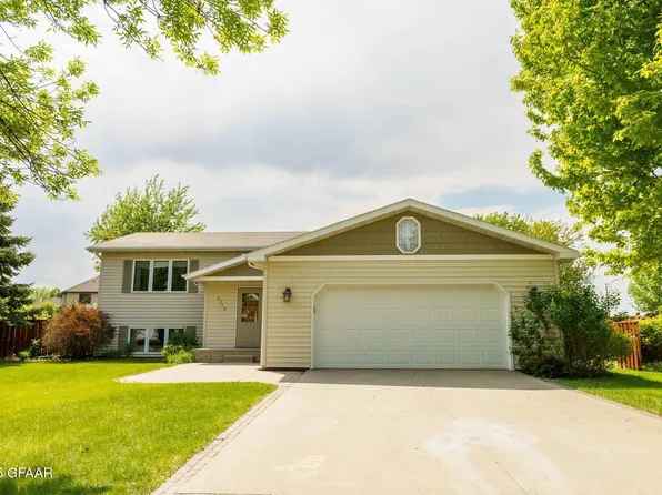 2219 12th Ave NW, East Grand Forks, MN 56721