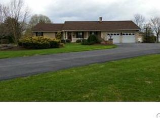 534 Meadow Ln, Bath, PA 18014