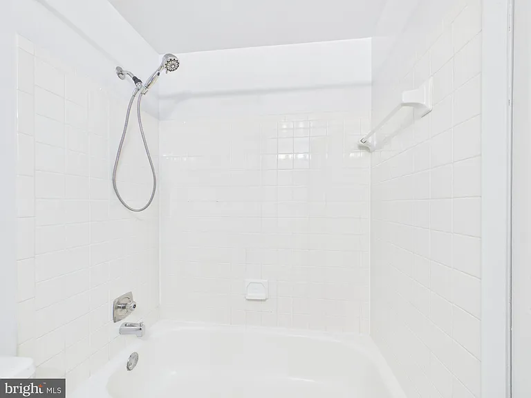 5971 Clerkenwell Ct — Photo 37