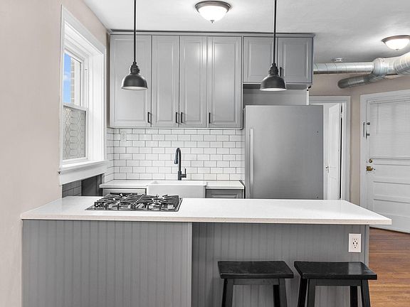 4th image of 4988 Mardel Ave #A