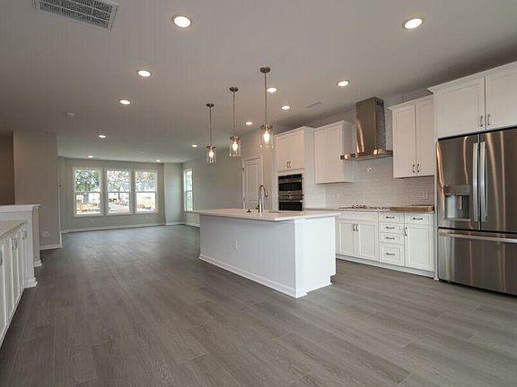 3rd image of 10058 Secluded Garden Dr