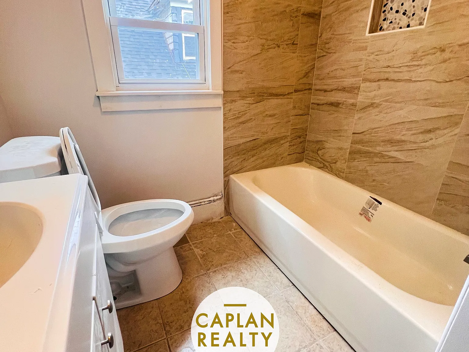 2 bed, $1,850 — Photo 3