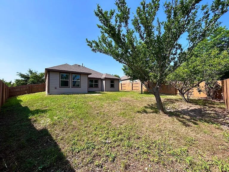 2204 Tranquility Ln — Photo 36