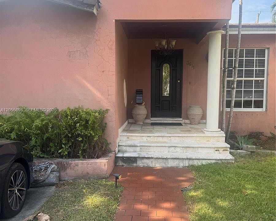 1st image of 3611 SW 21st St