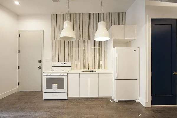 Rented by Nooklyn NYC LLC | media 61