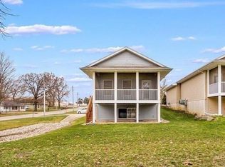 3808 Jay Ln, Waterloo, IA 50701