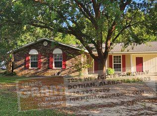 2003 Rock Spring Rd, Dothan, AL 36303