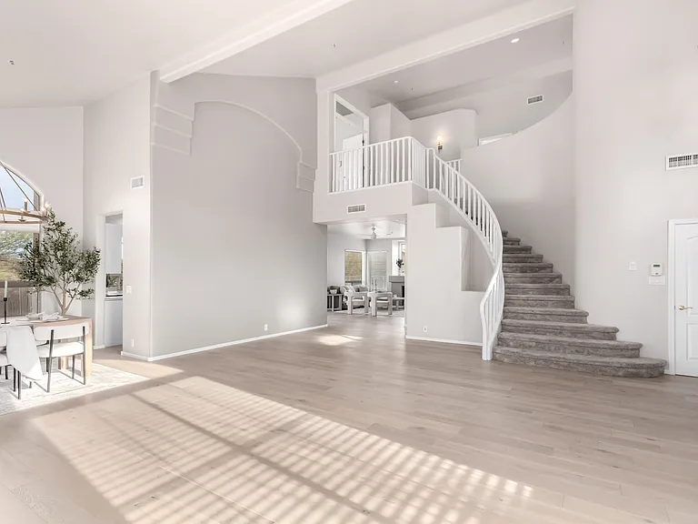 7150 E Morning Vista Ln — Photo 3