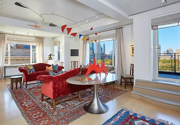 3rd image of 1 E 66th St APT 16B