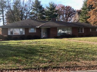 11 Meadowlark Dr, New Athens, IL 62264